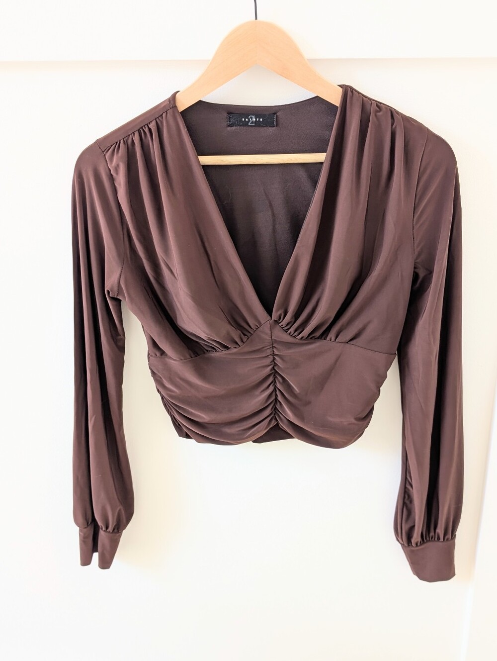 Brown Ruched V-Neck Long Sleeve Top-21 Saints